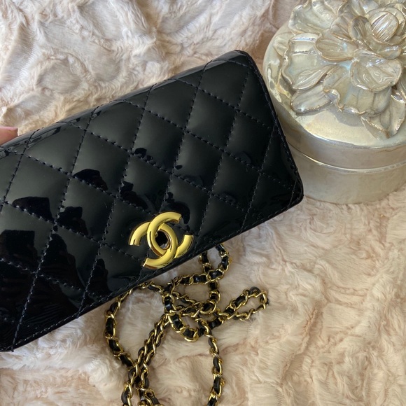 ❤️SOLD🔴❌💥PATENT LEATHER QUILTED BAG❤️ - Picture 10 of 10